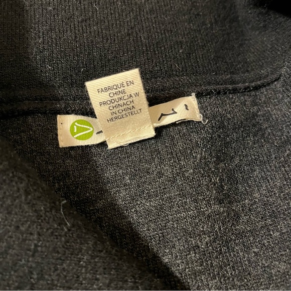 Akini Black Zippered Wool Blend Coat Size Large - Picture 8 of 10